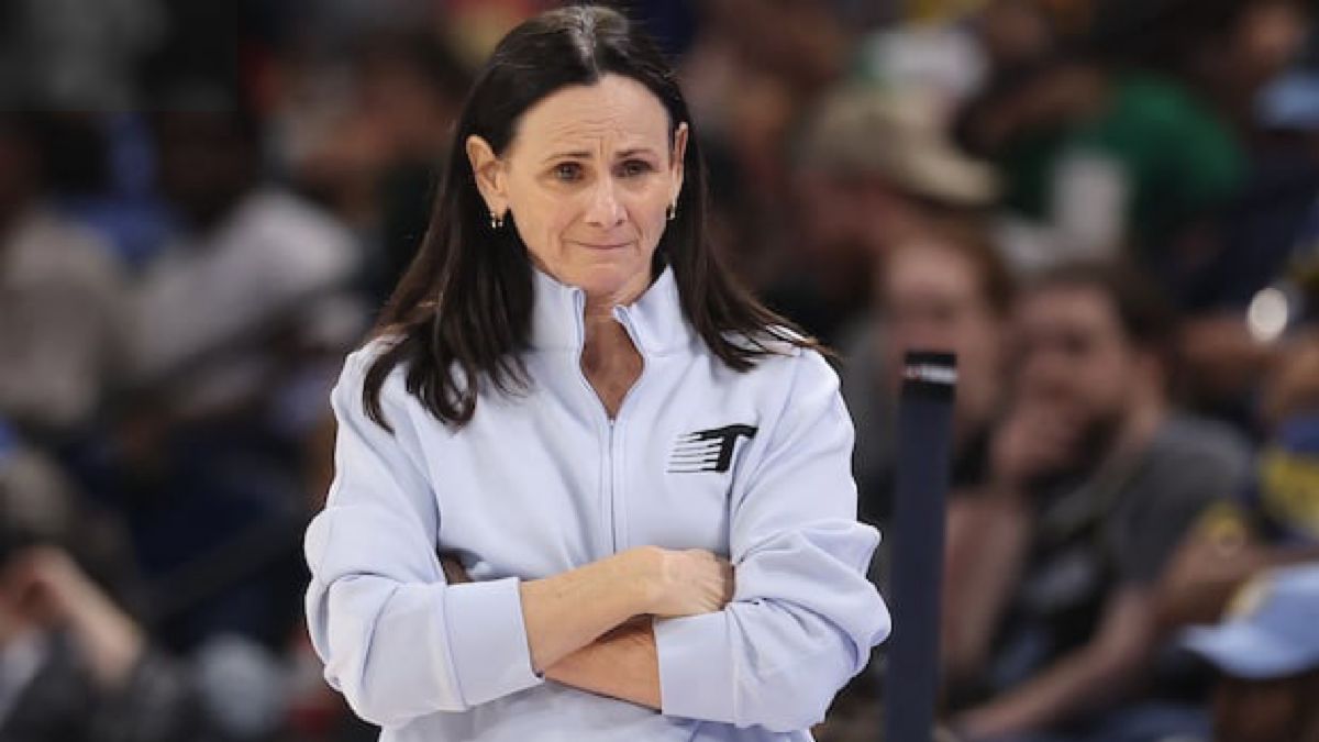 Akhir Pekan Kontras: Pelatih WNBA Disanksi, Saka Cetak Hat-trick